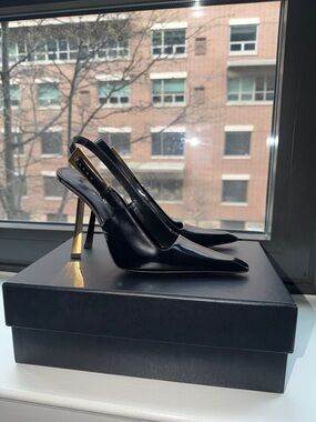 Yves Saint Laurent Black Patent Slingback Pointed Pumps with Gold Heel